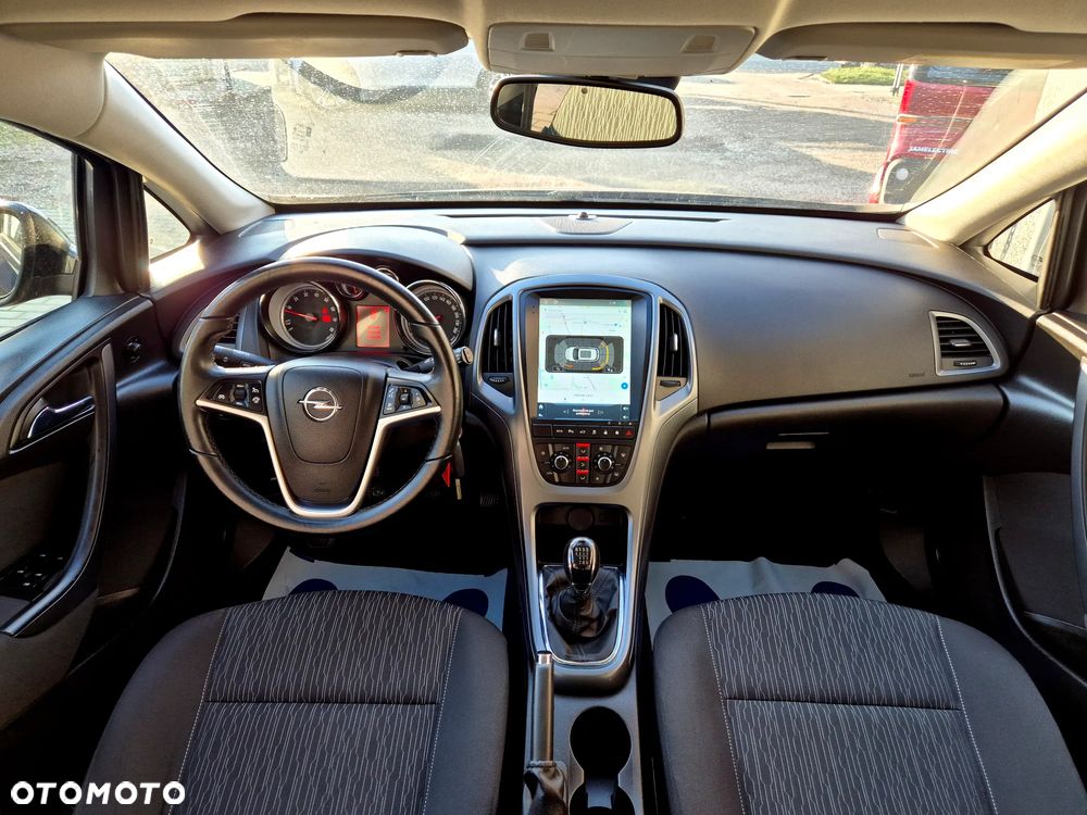 Opel Astra 1.4 Turbo Selection - 14