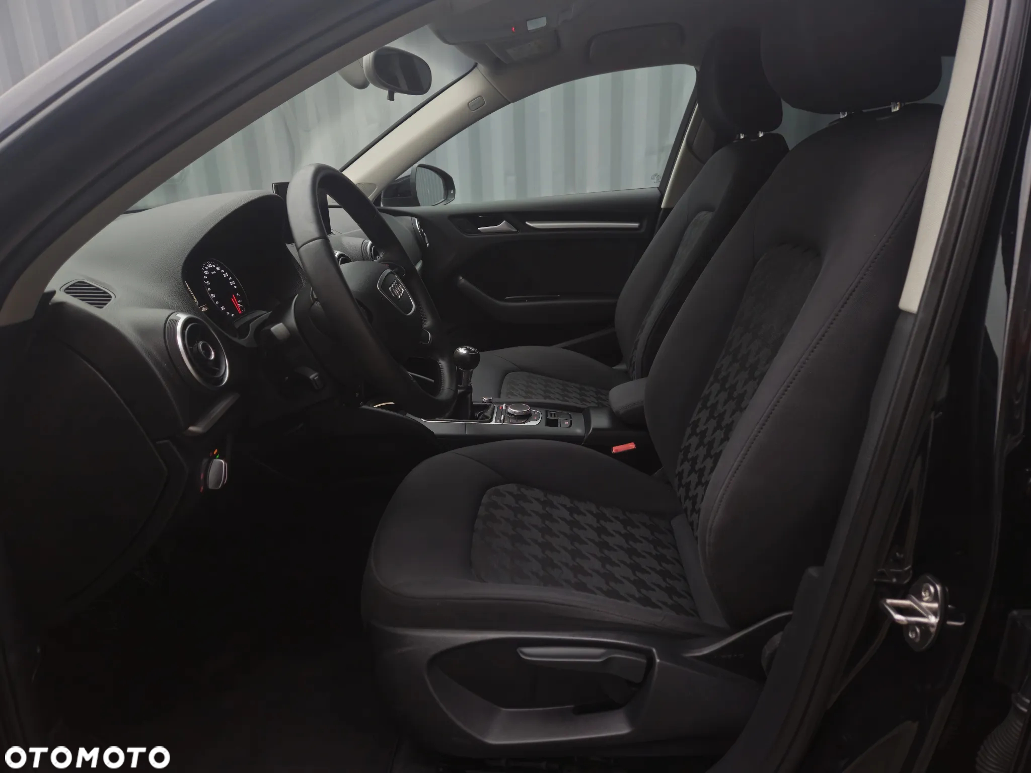Audi A3 1.4 TFSI Sportback Ambiente - 17
