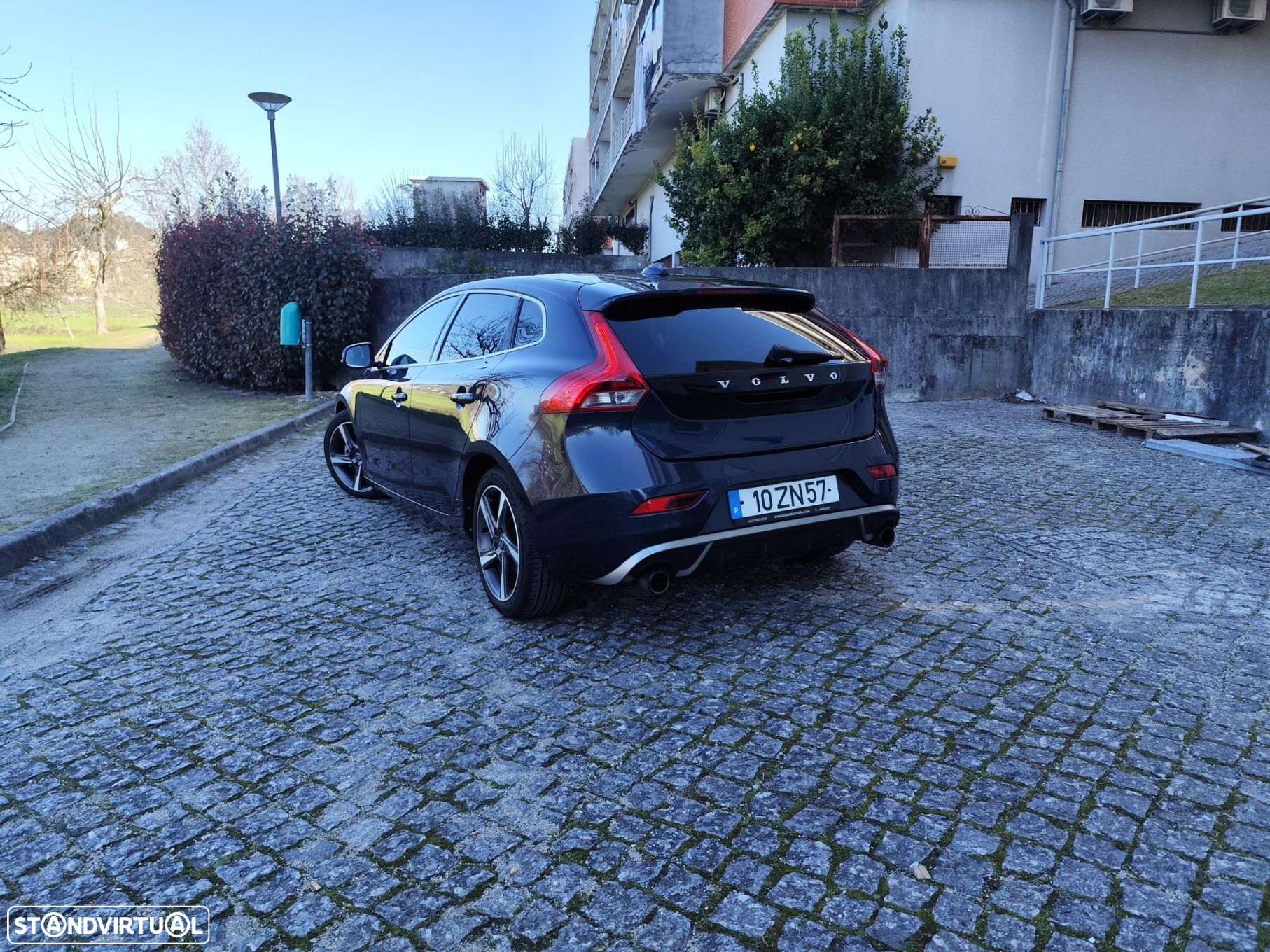 Volvo V40 1.6 D2 R-Design - 31