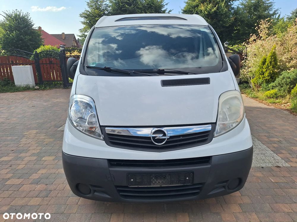 Opel Vivaro - 11