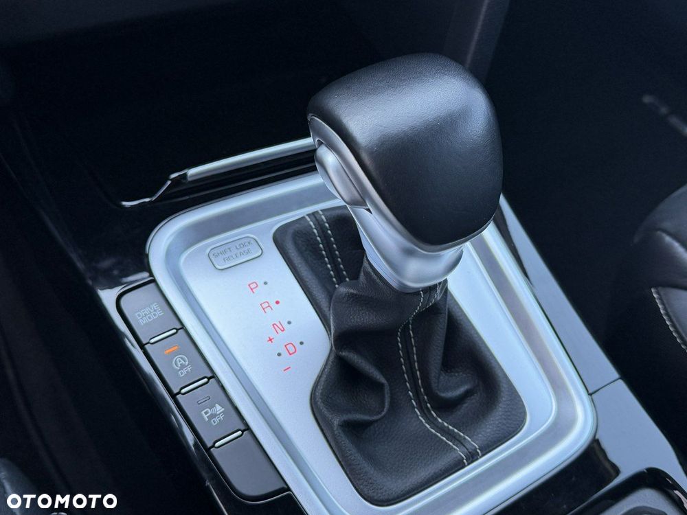 Kia Ceed 1.6 CRDi (48V Mild-Hybrid) DCT7 GT Line - 29