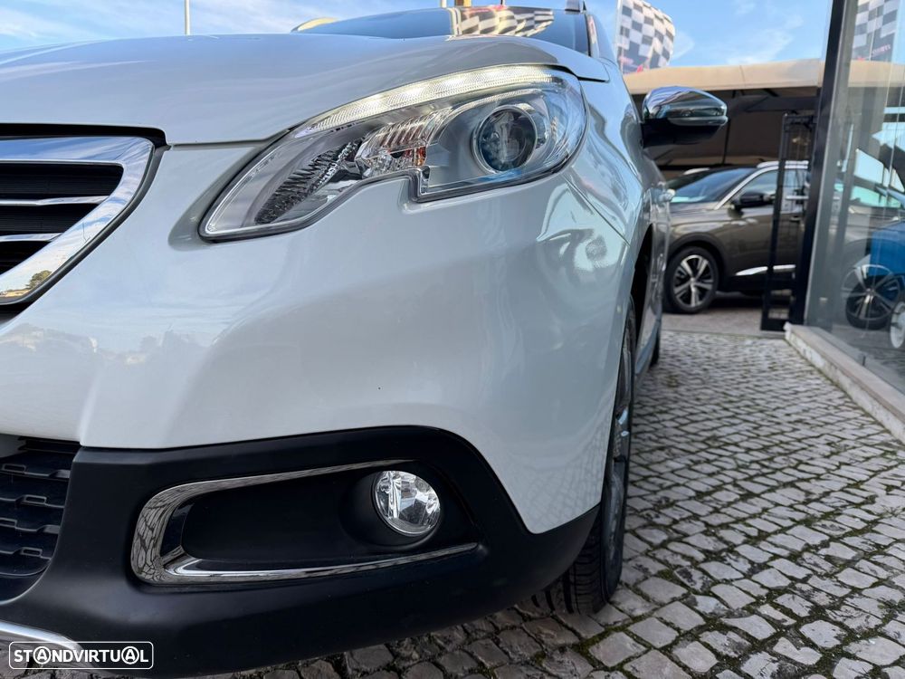 Peugeot 2008 1.2 PureTech Style - 17