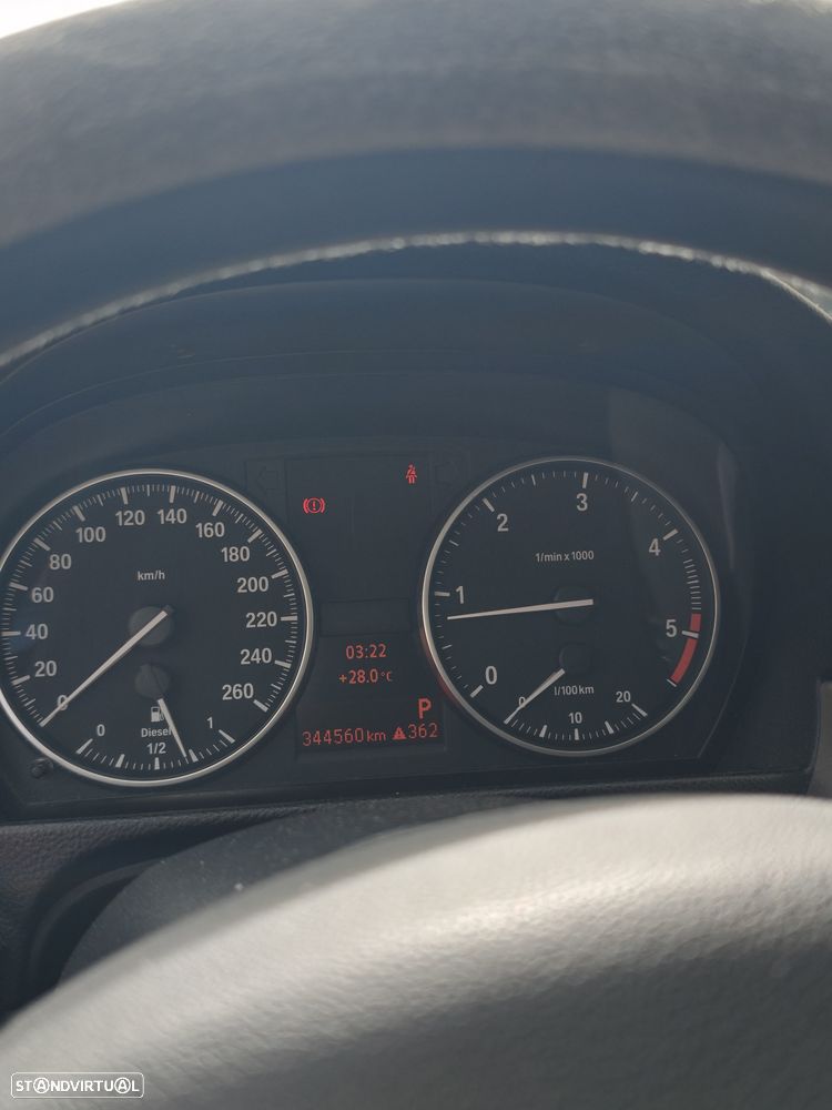 BMW 320 d Auto - 6