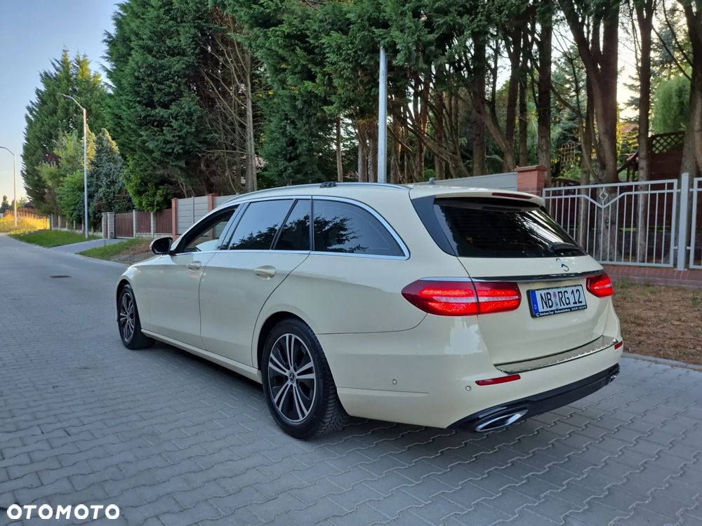 Mercedes-Benz Klasa E 220 d 9G-TRONIC - 4