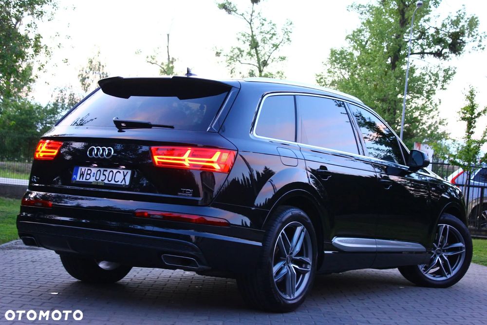 Audi Q7 - 12