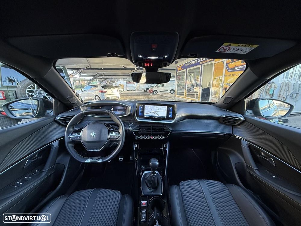 Peugeot 2008 1.2 PureTech GT - 36