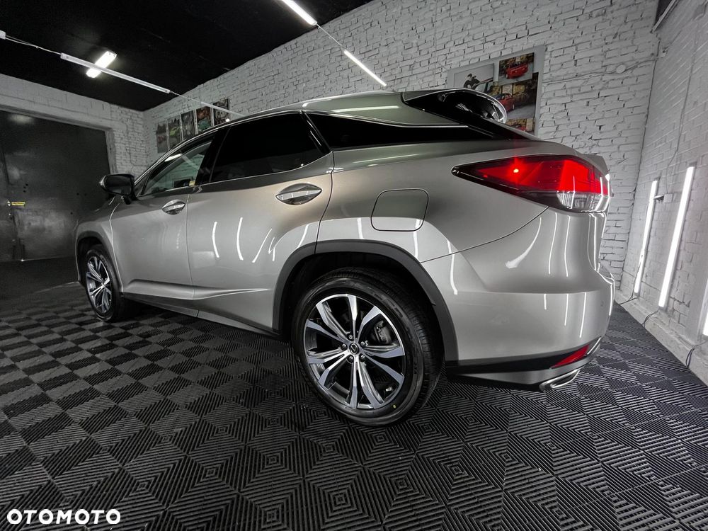 Lexus RX - 4
