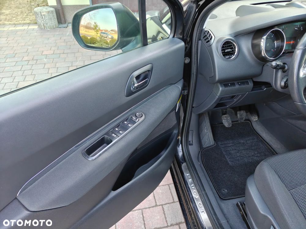 Peugeot 5008 2.0 HDi Allure 7os - 20