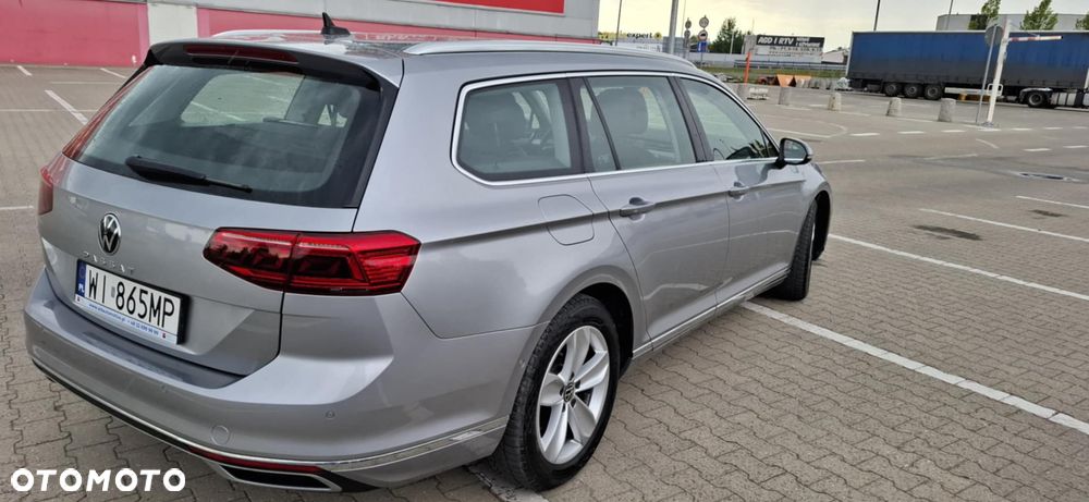 Volkswagen Passat - 8