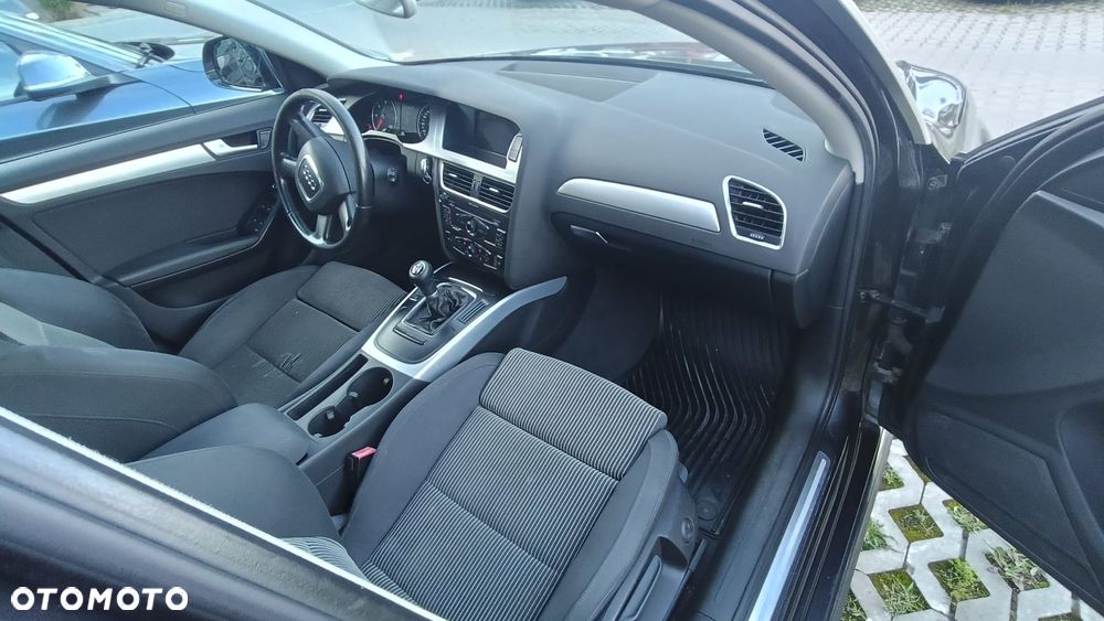 Audi A4 Avant 2.0 TDI DPF Ambition - 14