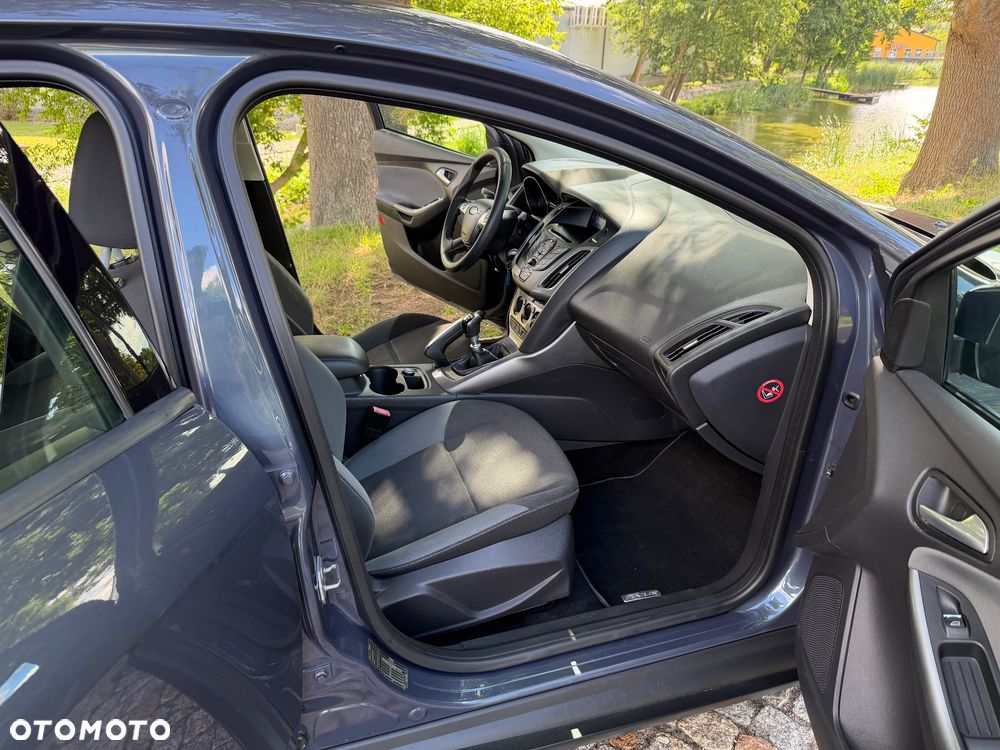 Ford Focus 1.6 TDCi DPF Champions Edition - 22