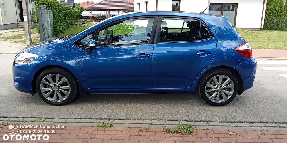 Toyota Auris 1.8 Premium - 9