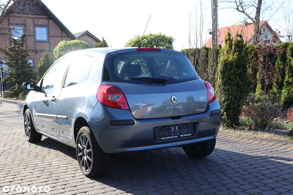 Renault Clio - 3