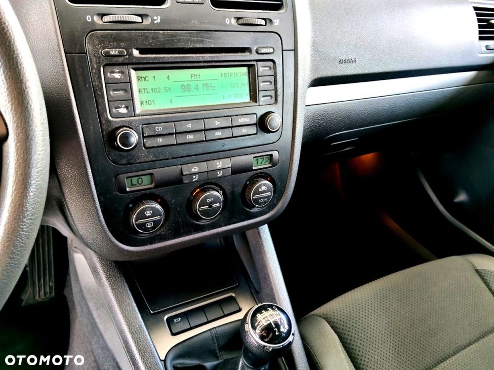 Volkswagen Golf - 8