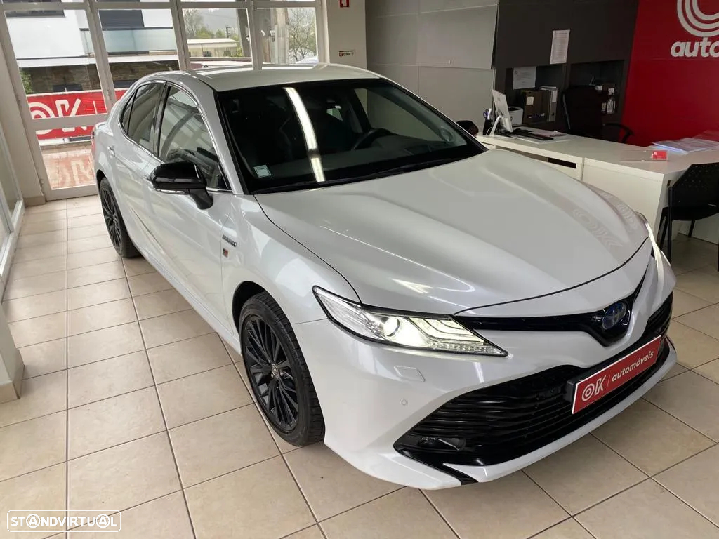 Toyota Camry 2.5 Hybrid Luxury - 44