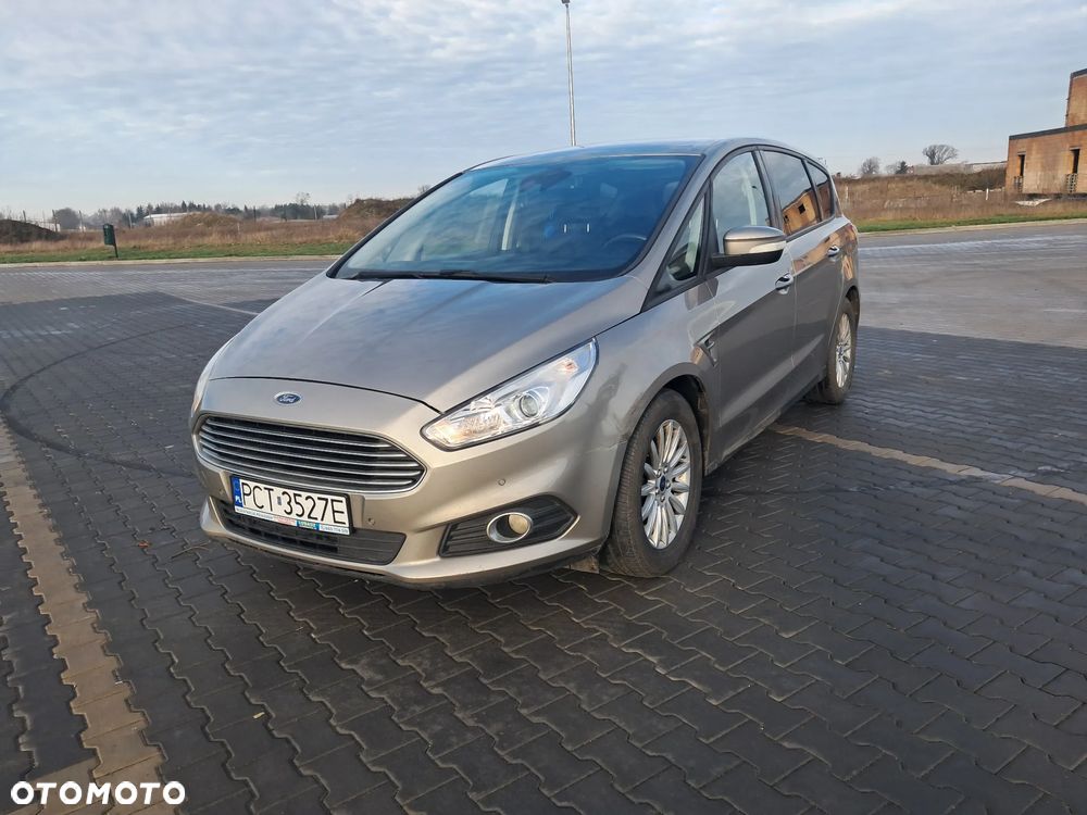Ford S-Max - 13