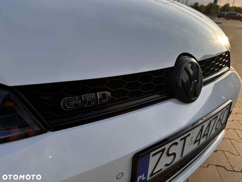 Volkswagen Golf VII 1.6 TDI BMT Comfortline - 10