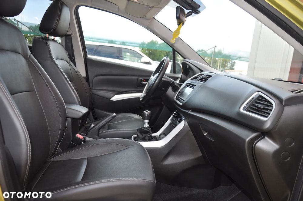 Suzuki SX4 S-Cross 1.6 DDiS Allgrip Comfort - 38