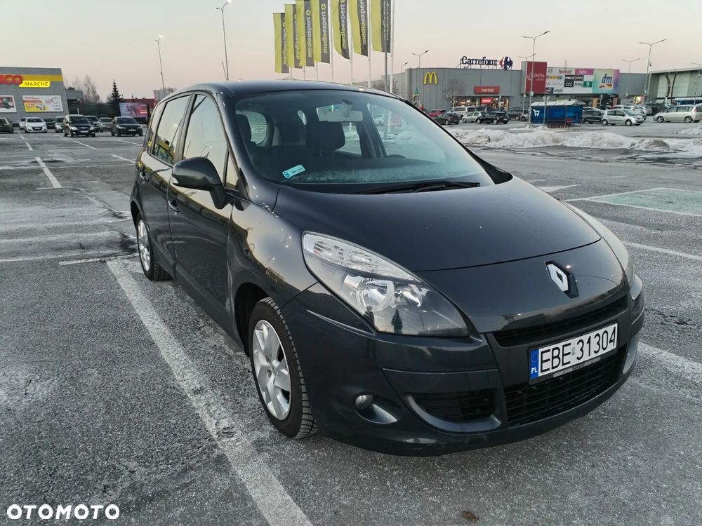 Renault Scenic 1.6 16V 110 Authentique - 1