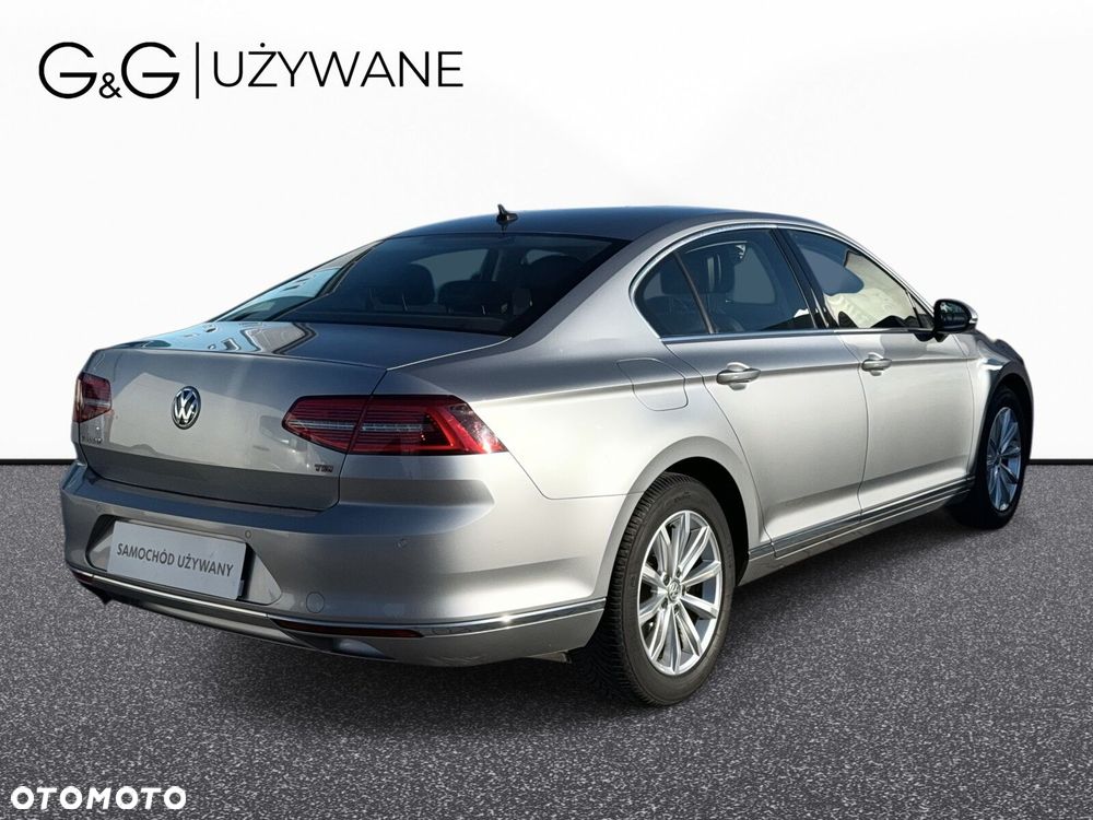 Volkswagen Passat 1.8 TSI BMT Highline DSG - 5