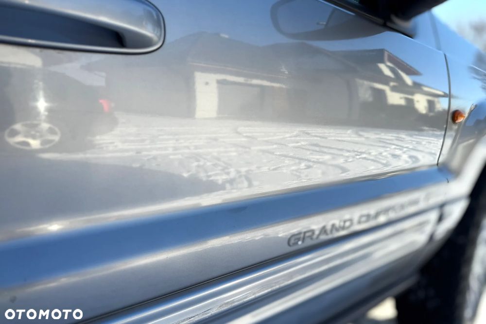 Jeep Grand Cherokee 2.7 CRD Limited - 32