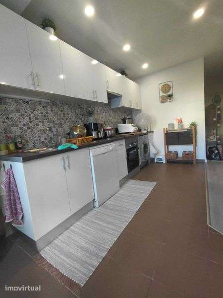 Excelente apartamento T2+1 - Grande imagem: 2/12