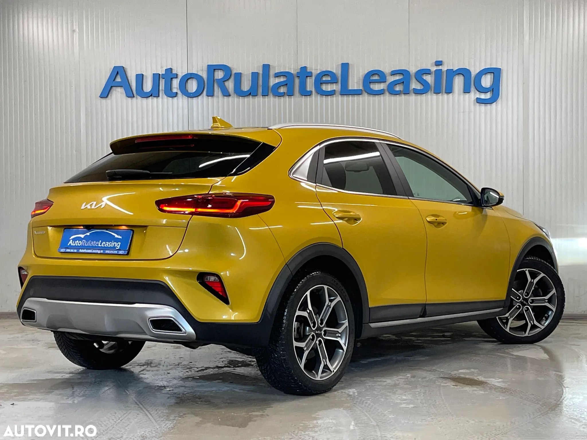 Kia XCeed 1.6 DSL MHEV HP 7DCT Style+ - 3
