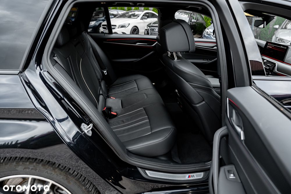 BMW Seria 5 520d Touring Sport Line - 24
