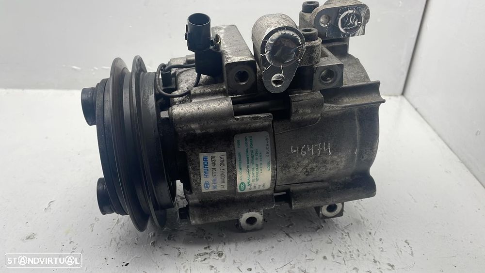 COMPRESSOR AR CONDICIONADO HYUNDAI H-1 / STAREX LIMUSINA 2000 - 3