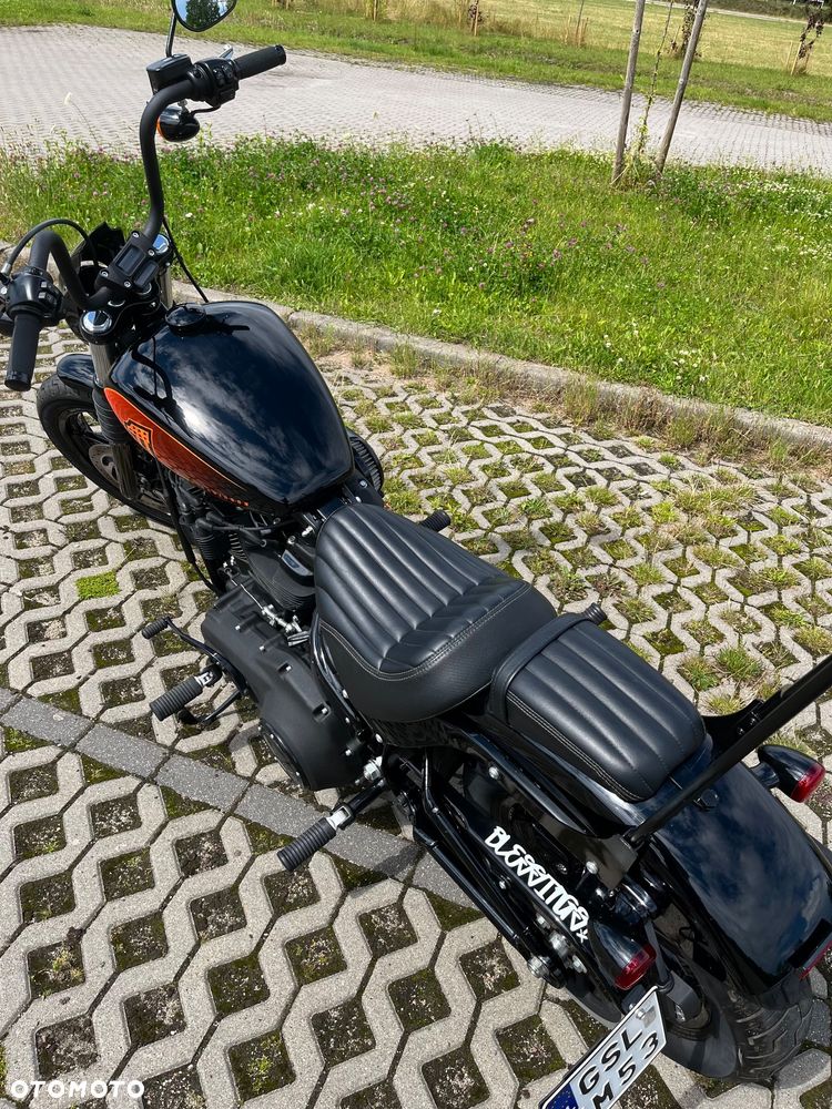 Harley-Davidson Softail Street Bob - 13