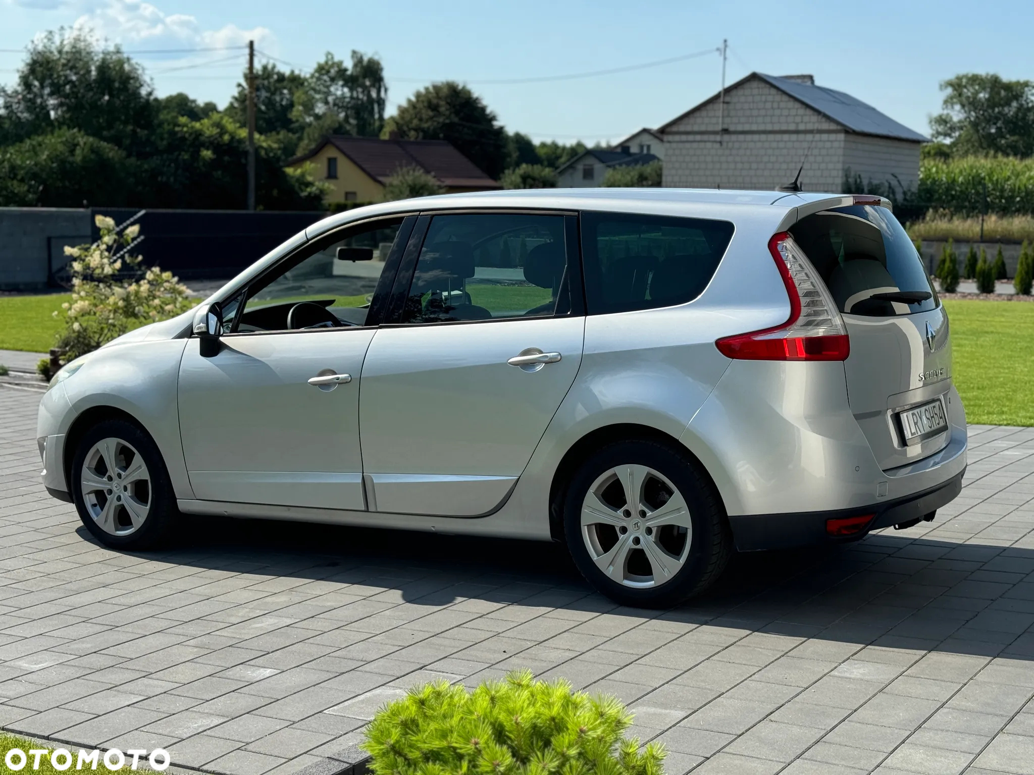 Renault Scenic 1.9 dCi Privilege - 4