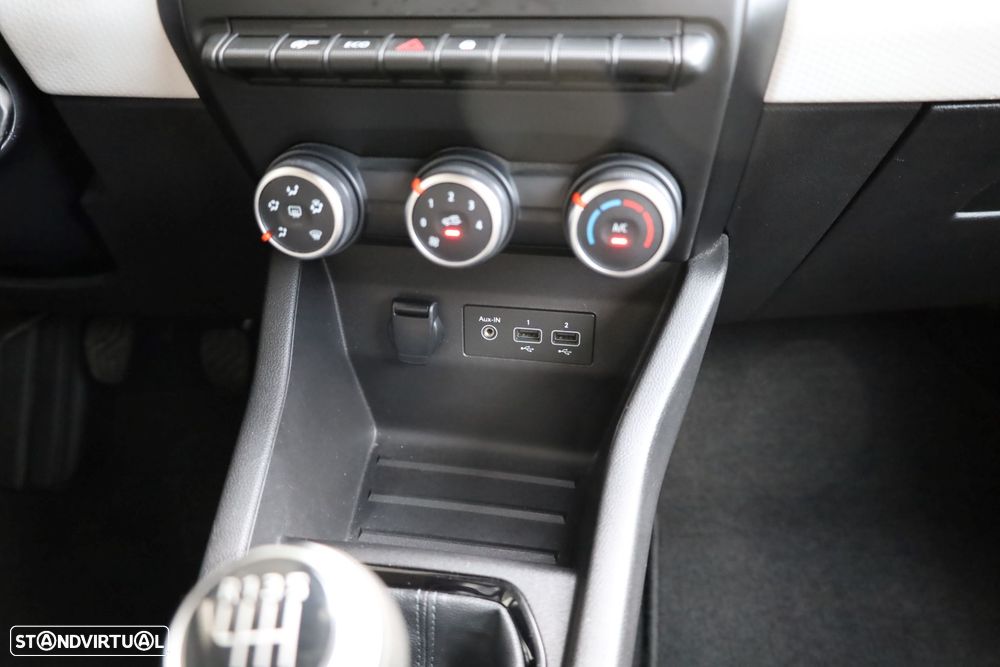 Renault Clio 1.0 TCe Evolution - 22