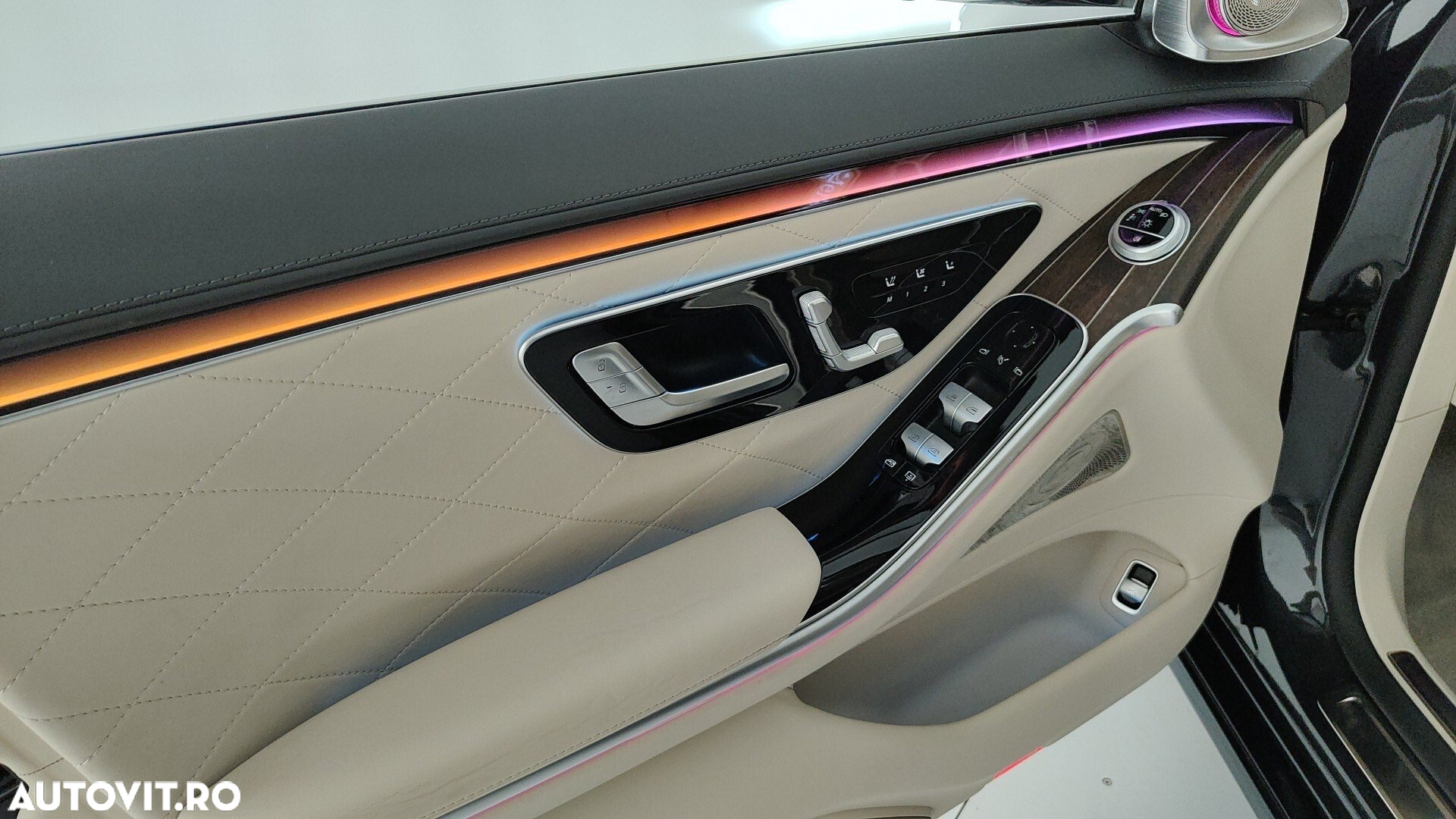 Mercedes-Benz S 500 4MATIC MHEV Long Aut. - 27