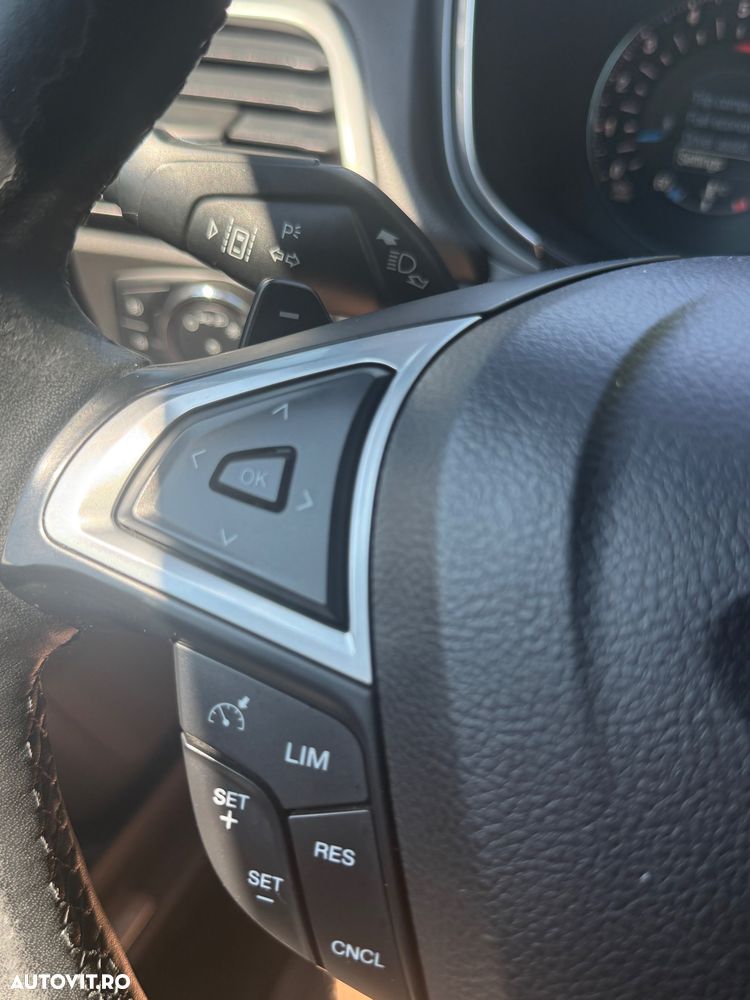 Ford Mondeo 2.0 TDCI PowerShift Titanium - 16