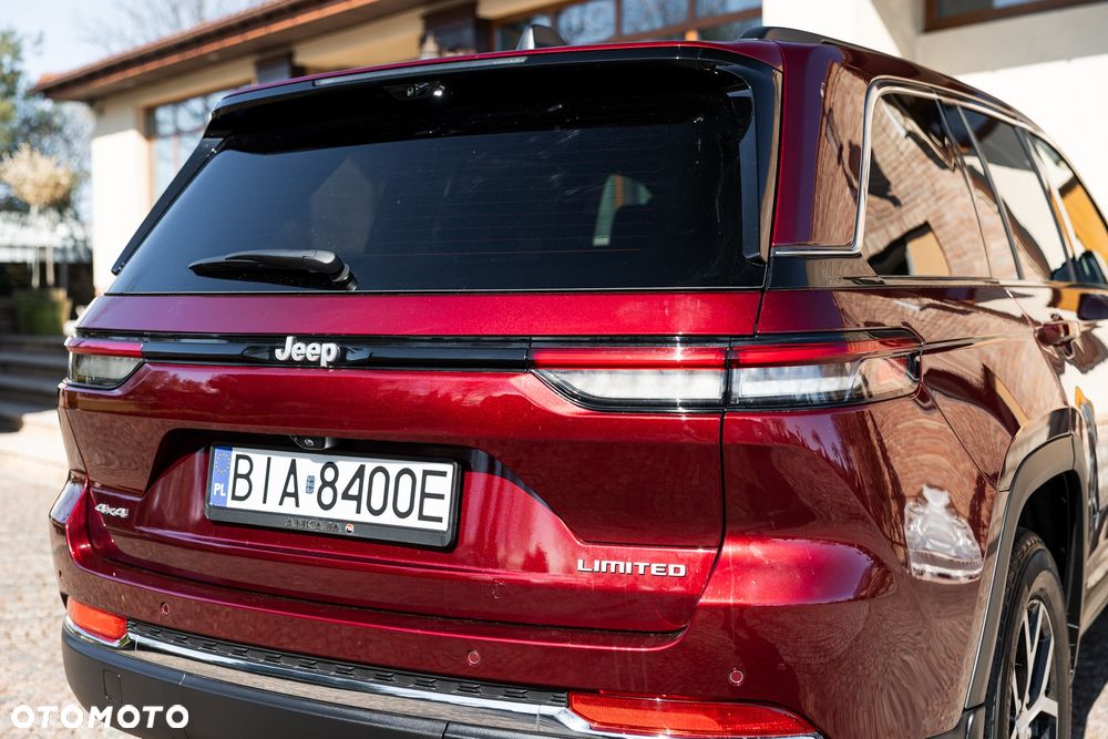 Jeep Grand Cherokee - 11