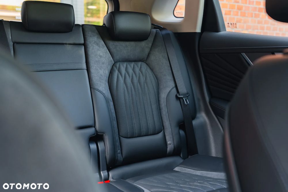 Hongqi HS5 2.0T Executive AWD - 31