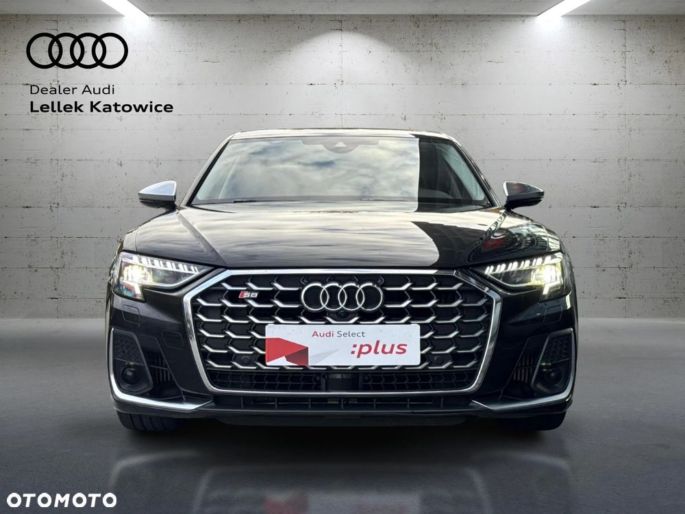 Audi S8 - 8