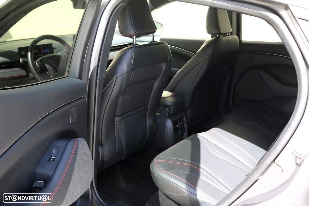 Ford Mustang Mach-E Premium AWD - 17