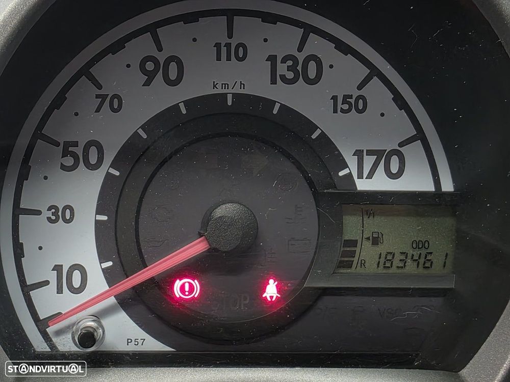 Peugeot 107 1.0 Active - 11