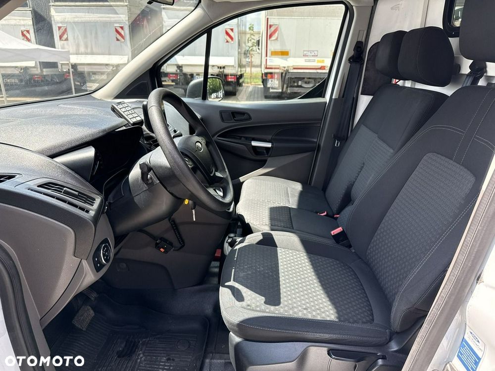 Ford Transit Connect - 10