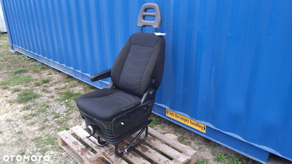 FOTEL KIEROWCY PNEUMATYCZNY EUROPA POMPOWANY IVECO DAILY 01- NO 126/182 - 5