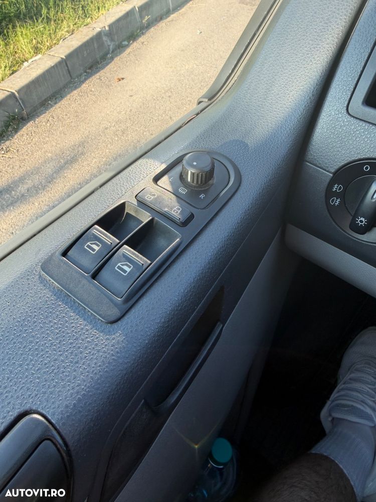 Volkswagen Transporter - 14