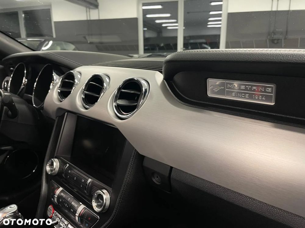 Ford Mustang Cabrio 5.0 Ti-VCT V8 GT - 21