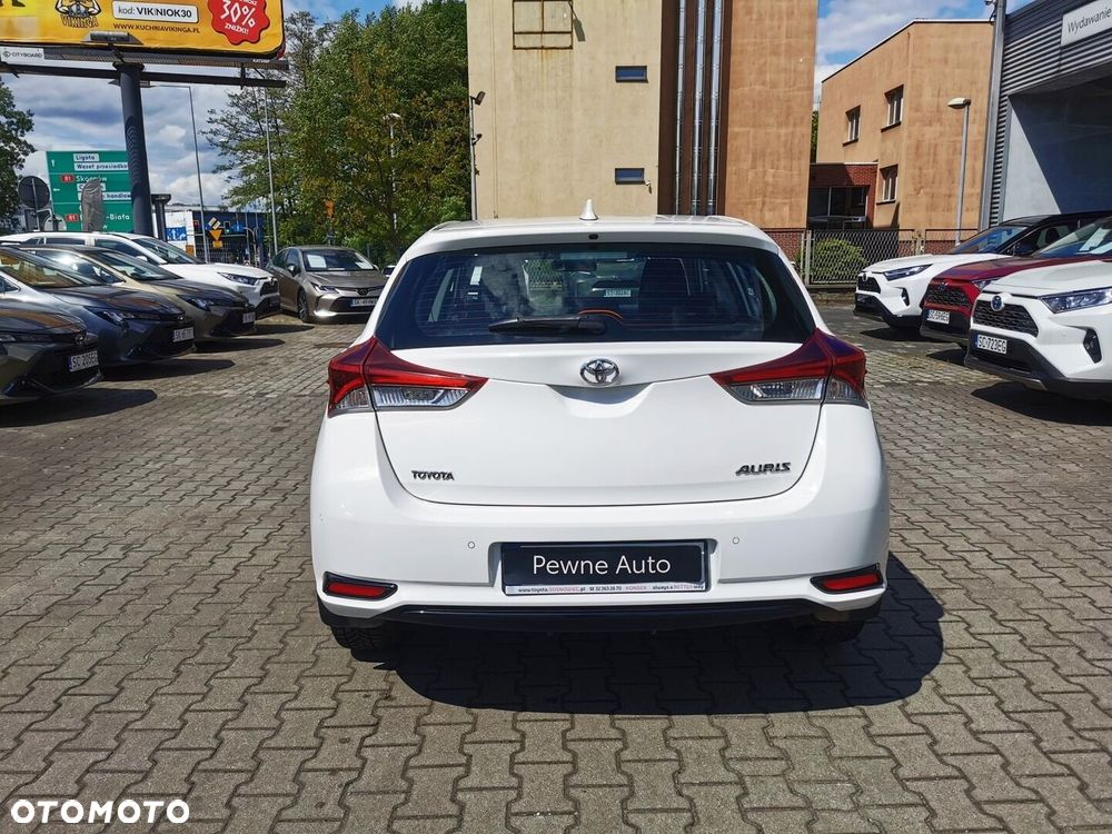 Toyota Auris 1.33 VVT-i Active - 4