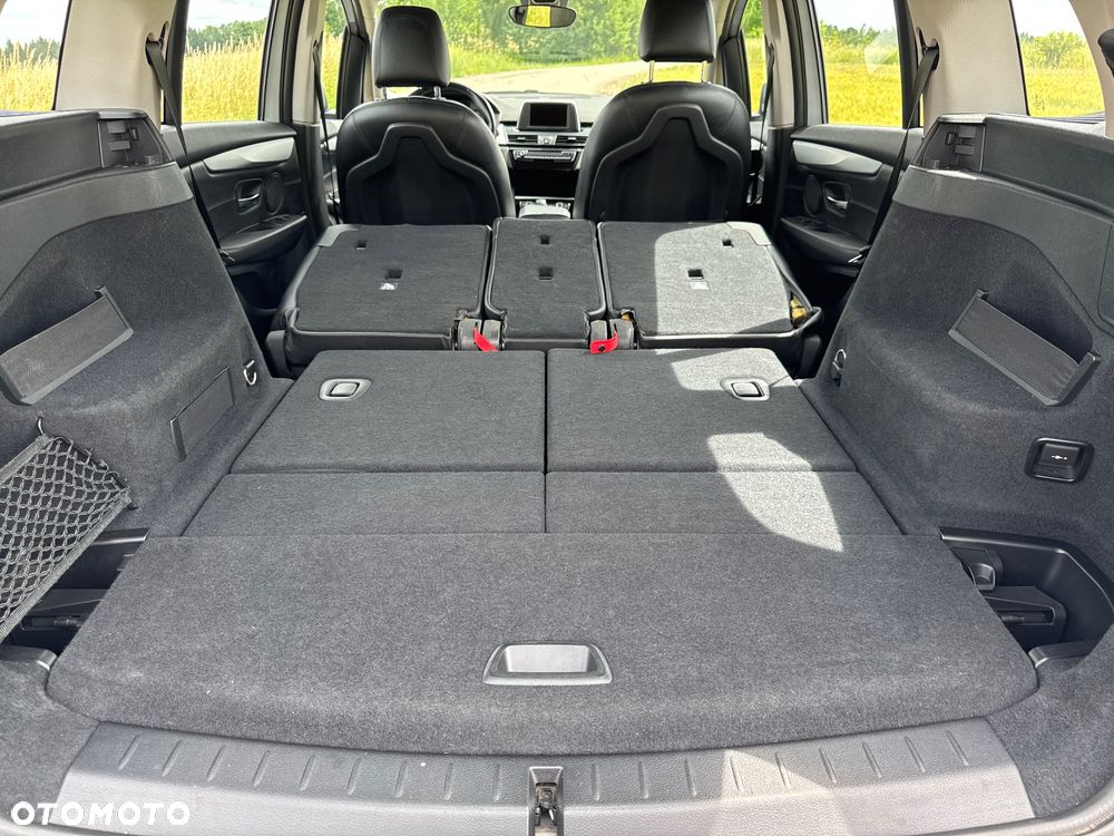 BMW Seria 2 218d GT - 32
