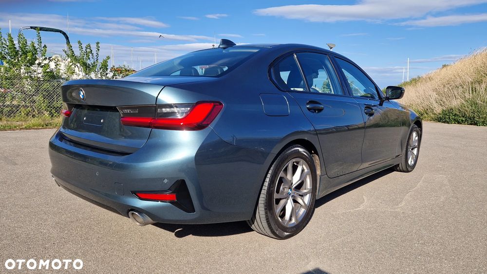 BMW Seria 3 320i GPF Sport - 3