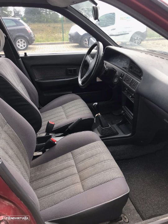 Toyota Corolla E9 1.3 4P 1989 - Para Peças - 10