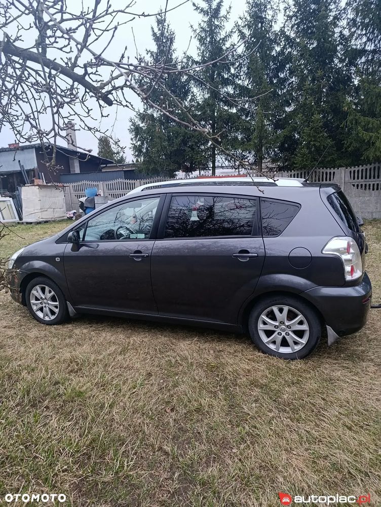 Toyota Corolla Verso 1.8 Sol + - 1