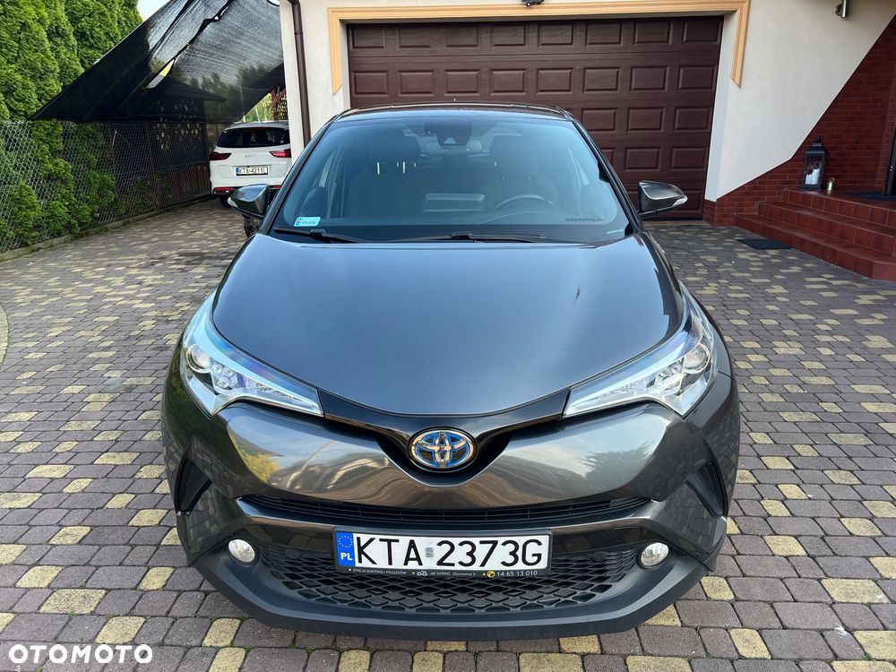 Toyota C-HR - 12