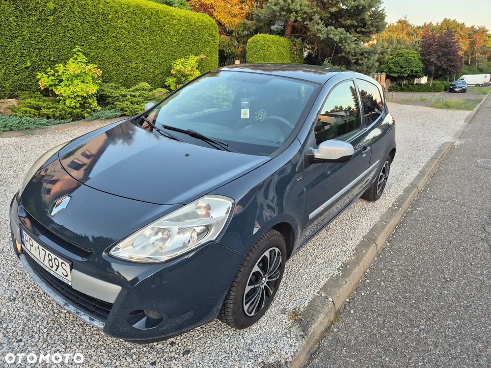 Renault Clio 1.2 16V 75 Yahoo - 1